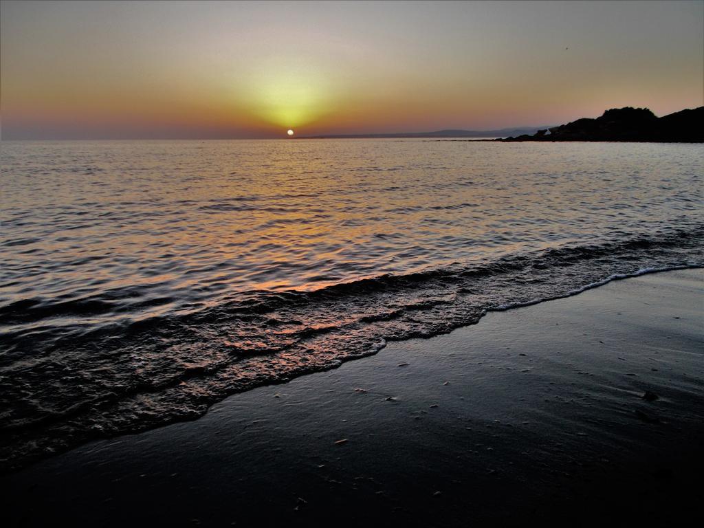 Pineta Spiaggia Grande Calasetta Exterior photo